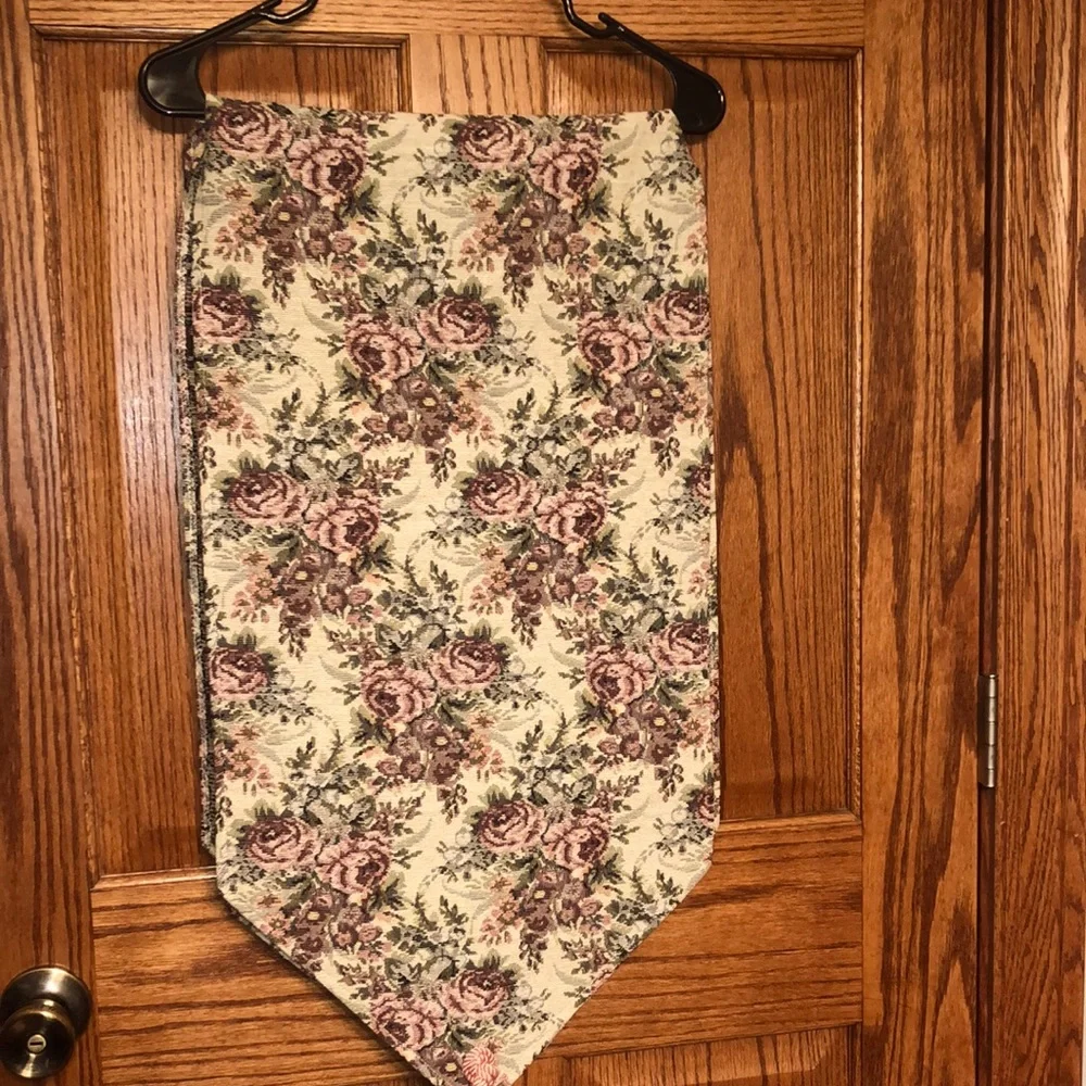 SPECIAL! 3/$12 Tapestry Table Runners Set